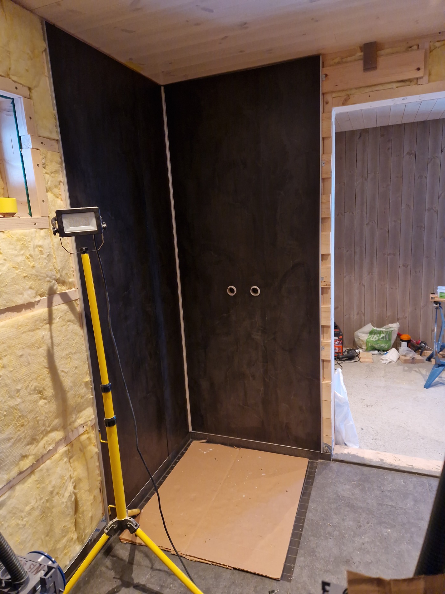 Forstørr bildet, se improviserte nye "ører" på høyre kantlist